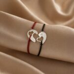 Set bratari cuplu cu jumatate de inima