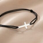 Brățară pe Șnur cu Cruciuliță din Argint 925