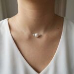 Colier Fir Transparent cu Perlă și două Cristale Swarovski