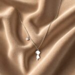 Lanț din Argint 925 cu Pandantiv Fetiță cu Inimă Agățată