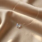 Lant pe fir transparent cu fluturas swarovski multicolor - imagine 2