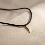 Choker cu Șnur și Pandantiv Aripă din Argint 925