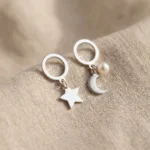 Cercei cercuri din argint cu stea, semiluna si perla swarovski