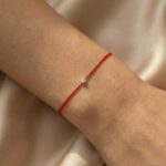 Brățară pe șnur reglabil cu cristal Swarovski – tăietură briliant - imagine 2